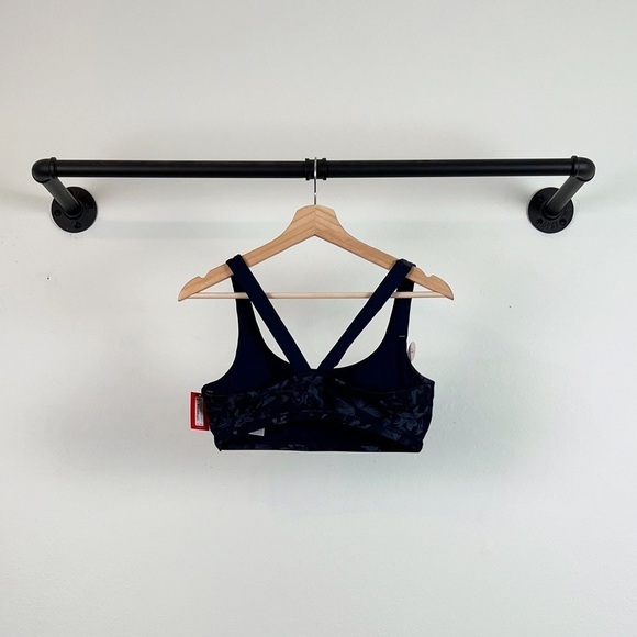 NWT Spanx Printed Low Impact Sports Bra in Midnight Garden Navy - Picture 6 of 6